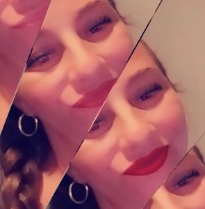 Meet your Posher, Andria